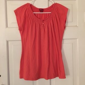 Cute spring and summer tee!